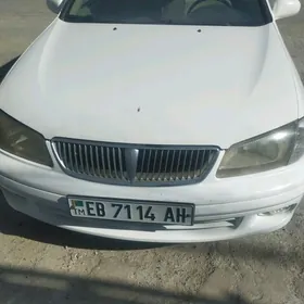 Nissan Sunny 2001