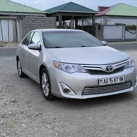Toyota Camry 2012