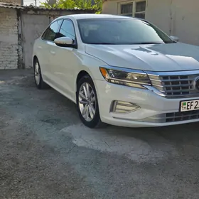 Volkswagen Passat 2020