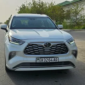 Toyota Highlander 2020