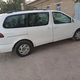 Toyota Sienna 2000