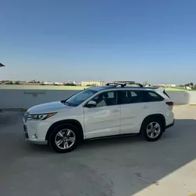 Toyota Highlander 2019