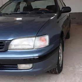 Toyota Carina 1995