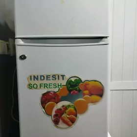 Indesit holadilnik