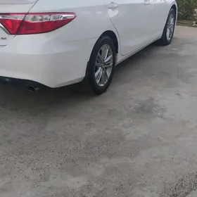 Toyota Camry 2015