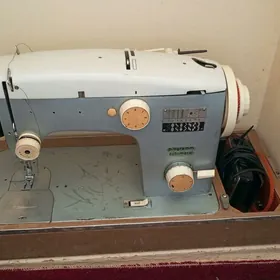 швейная машинка