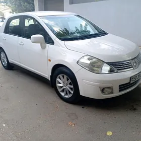 Nissan Versa 2010