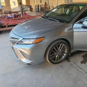 Toyota Camry 2020