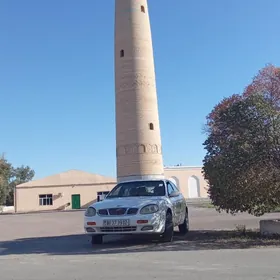 Daewoo Leganza 2000
