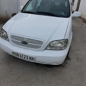 Kia Sedona 2004