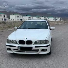 BMW E39 2003