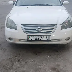 Nissan Altima 2004