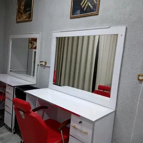 Salon arenda