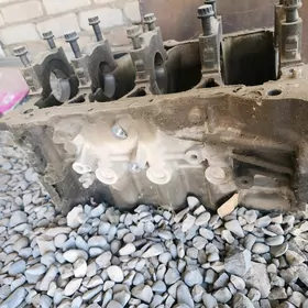 Corolla 08-13 motor blok