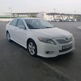 Toyota Camry 2011
