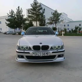 BMW E39 2001