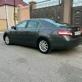 Toyota Camry 2010