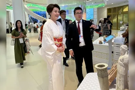 Павильон Туркменистана на Expo-2025 в Осаке посетила известная японская актриса
