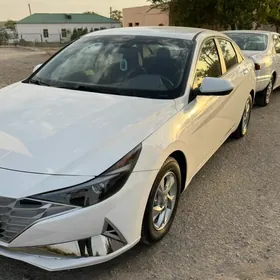 Hyundai Elantra 2021