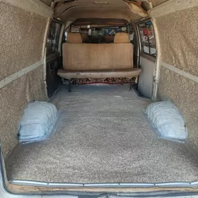 Hyundai H100 2002