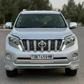 Toyota Land Cruiser Prado 2011