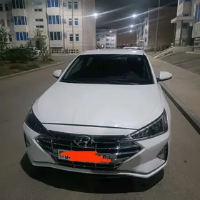 Hyundai Elantra 2020