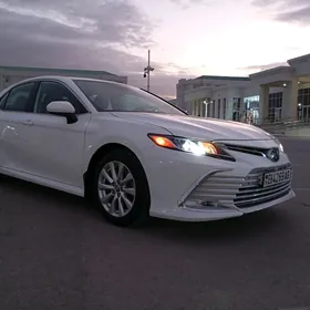 Toyota Camry 2020