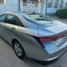Hyundai Elantra 2021
