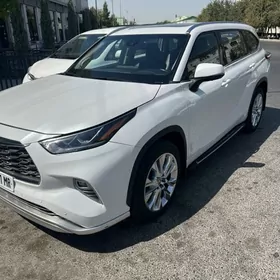 Toyota Highlander 2022