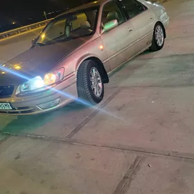Toyota Camry 1999