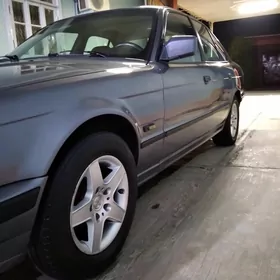 BMW 525 1992