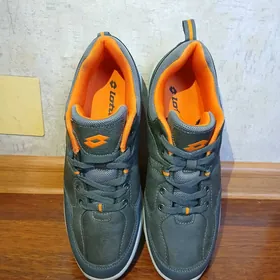 krasowka кроссовка