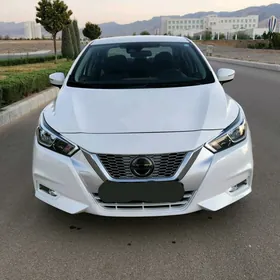 Nissan Versa 2021