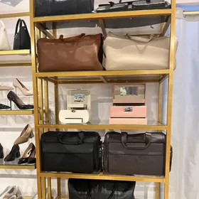 mebel vitrina