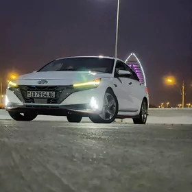 Hyundai Elantra 2021