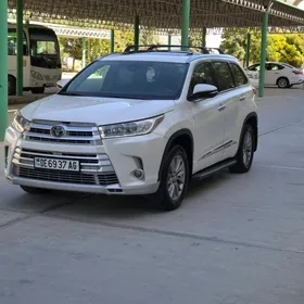 Toyota Highlander 2017