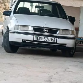 Opel Vectra 1990
