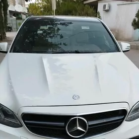 Mercedes-Benz E350 2012