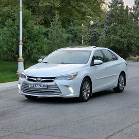 Toyota Camry 2017
