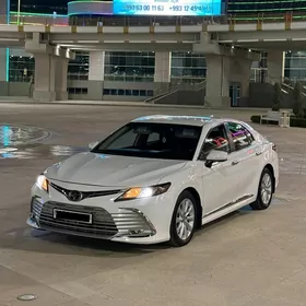 Toyota Camry 2020