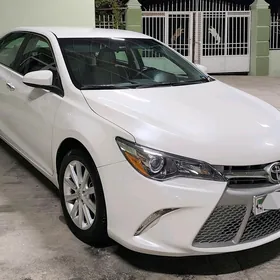 Toyota Camry 2015