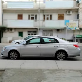 Toyota Avalon 2005