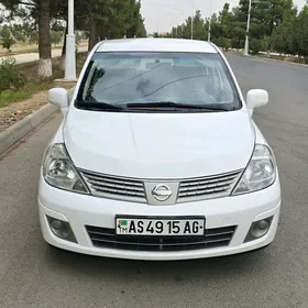Nissan Versa 2010