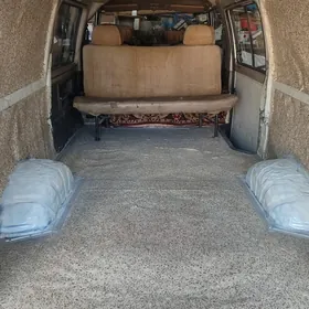 Toyota Hiace 2002