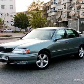 Toyota Avalon 1999