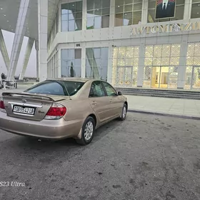 Toyota Camry 2005