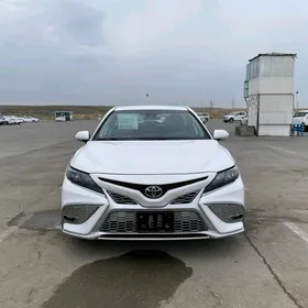 Toyota Camry 2023