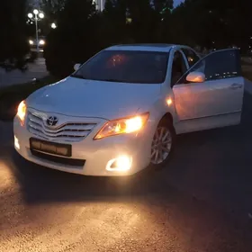 Toyota Camry 2010