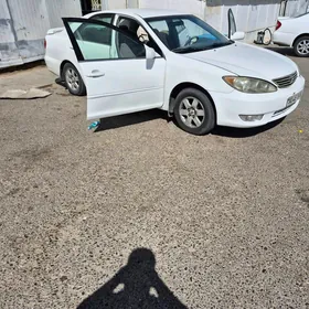 Toyota Camry 2005