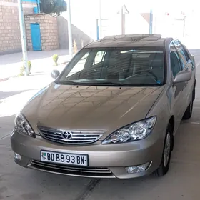 Toyota Camry 2004